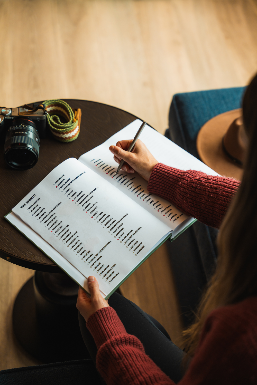 The Best Gift for Travellers: A World Travel Journal