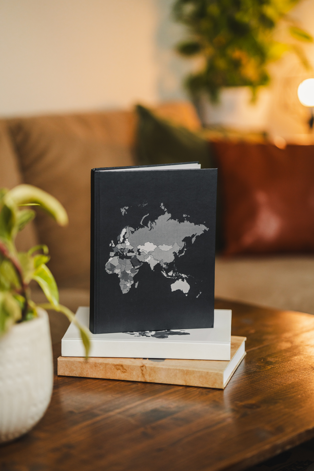 World Travel Journal: Charcoal Edition